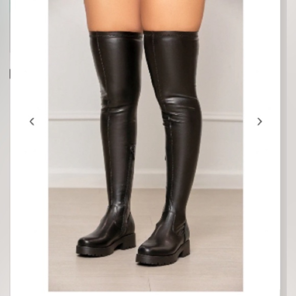 BRAND NEW OVER THE KNEE BOOTS SIZE 9